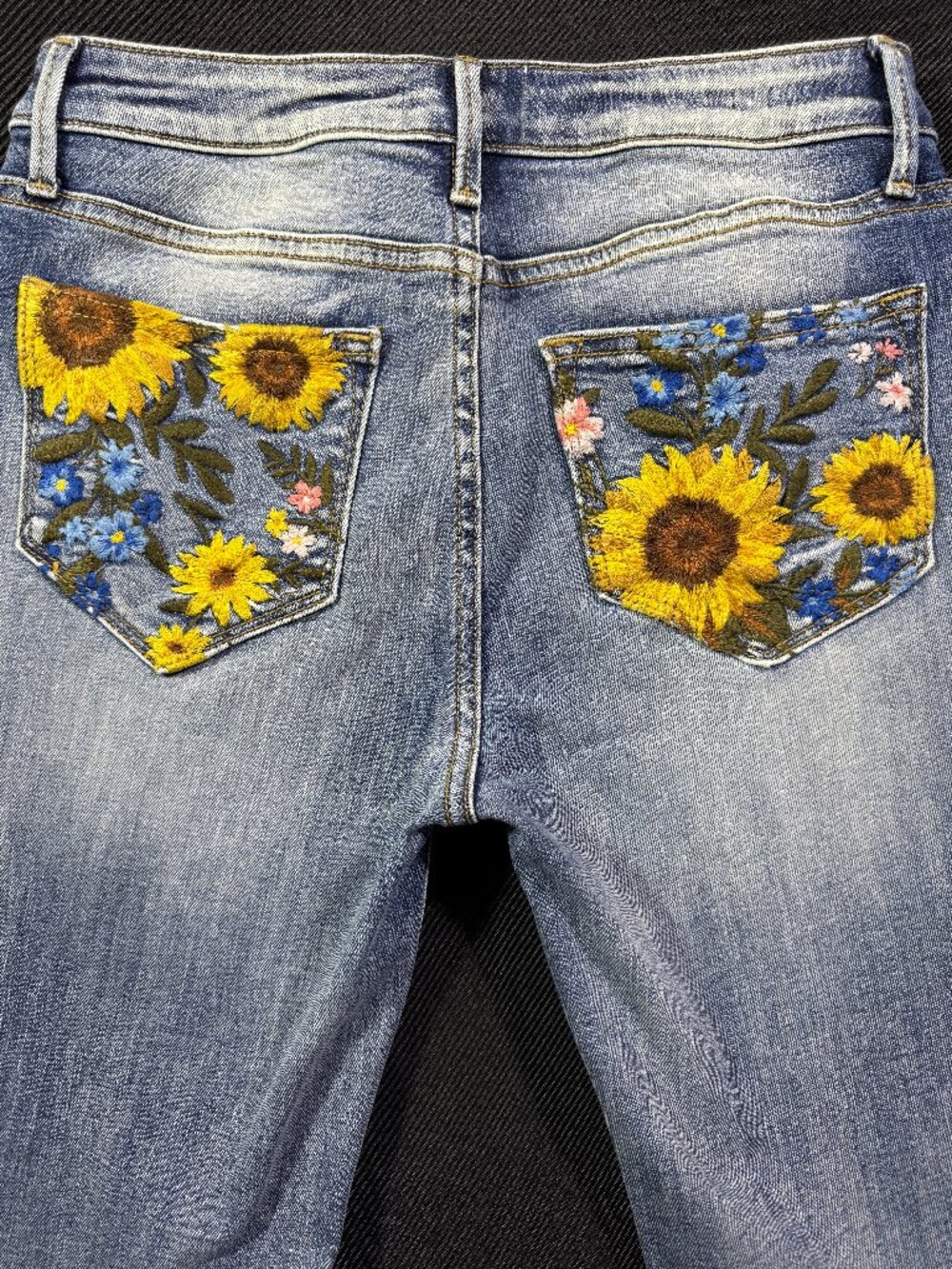 NWOT Rare Free People x Driftwood Farrah Embroidered Flare Jeans Sz 26 - Picture 7 of 16